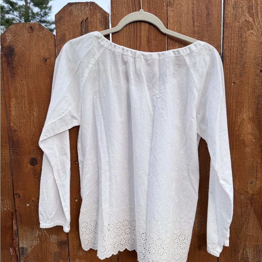 J. Crew White Eyelet Blouse Scalloped Hem 100% Cotton - Picture 2 of 6